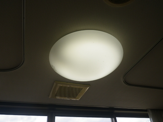 照明器具取替工事（川西市）既設照明