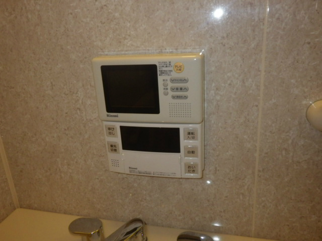 ガス給湯器取替工事（神戸市東灘区）浴室リモコン取付完了後