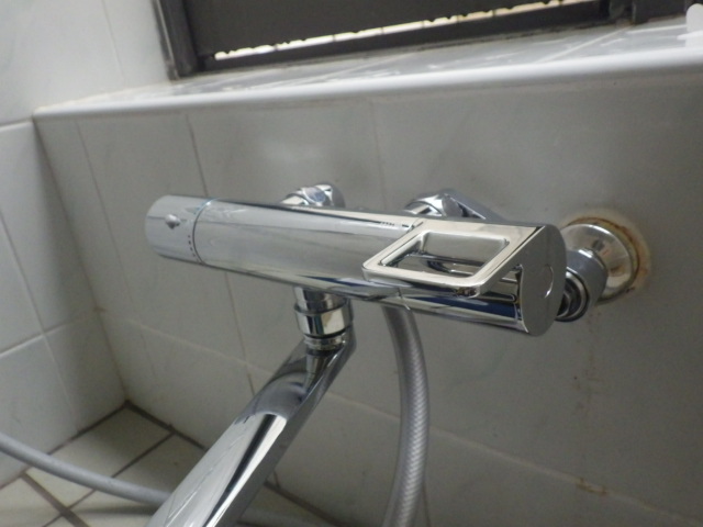 シャワー水栓取替え工事（神戸市東灘区）取付後